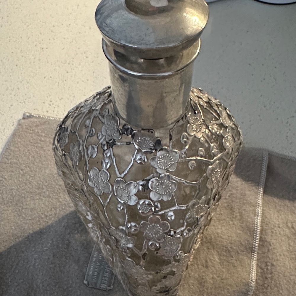 Silver Floral Embossed Decanter - Picture 6 of 15